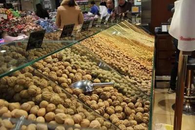 颗粒自动包装机 推动食品包装新动态——预包装与散装食品的智能融合